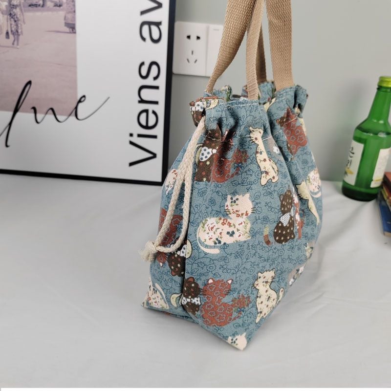 Tote bag with designs